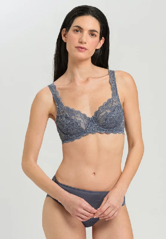 wireless nursing braMoments Underwire Bra