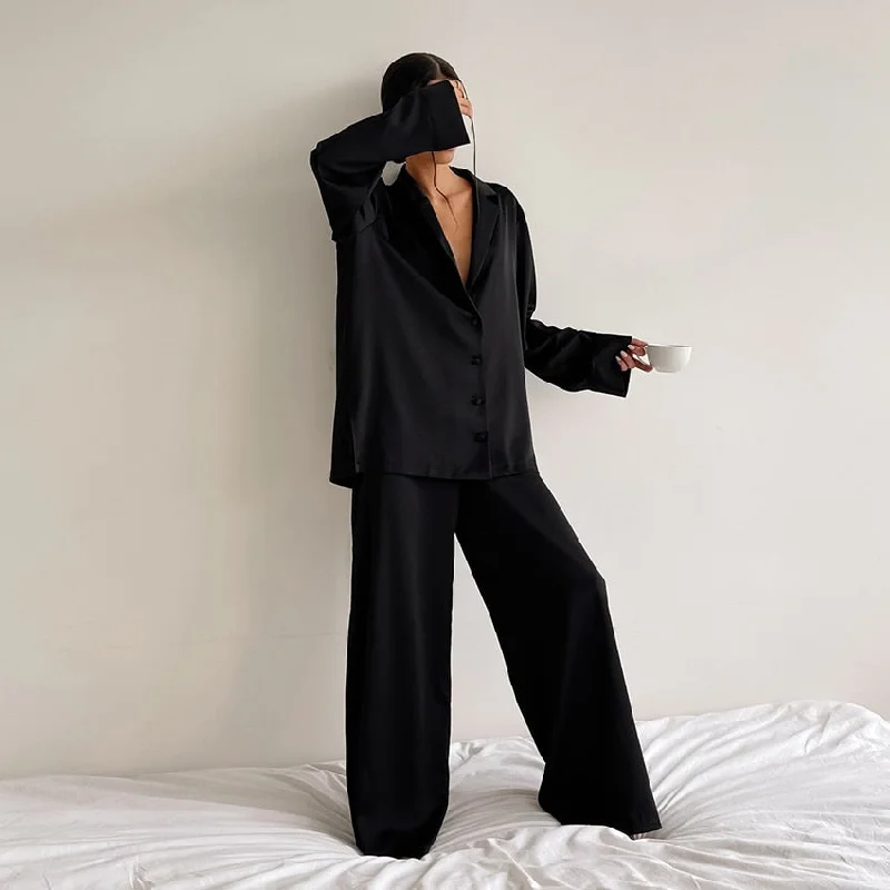 women's pajamas with a charming, vintage aestheticPyjama Satin Femme Oversize