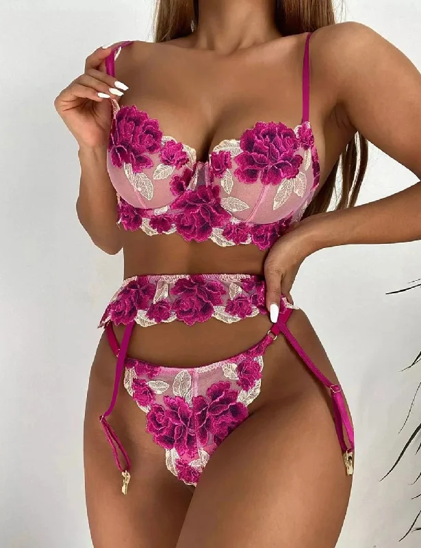 plus-size underwire bra with wide strapsRosy Floral Lingerie Set