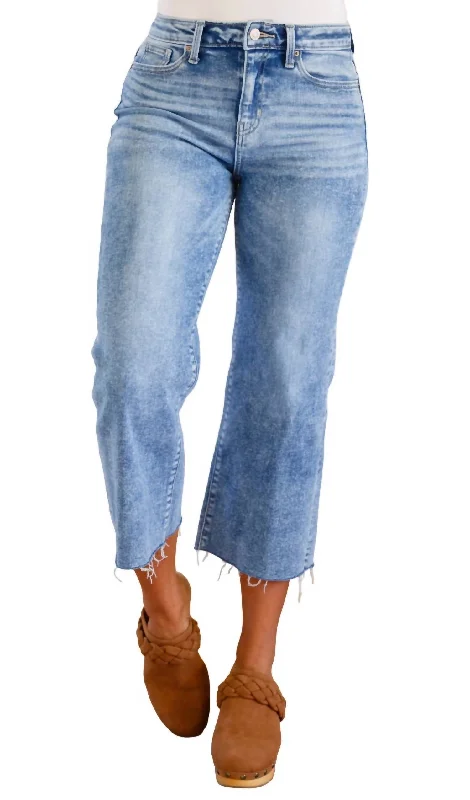 Women's Jodhpurs with Keyhole NeckSimple Is The Way Wide Leg Capris In Light Wash