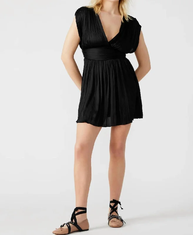 Women's Narrow Collar DressesCamilea Dress In Black