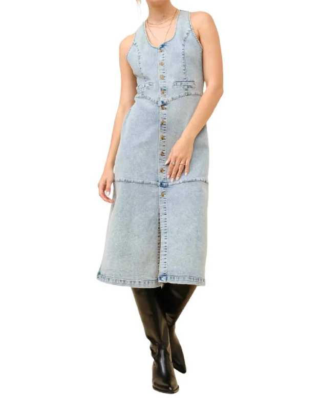 Women's Narrow-Neck DressesDenim Sleeveless Dress In Washed Blue