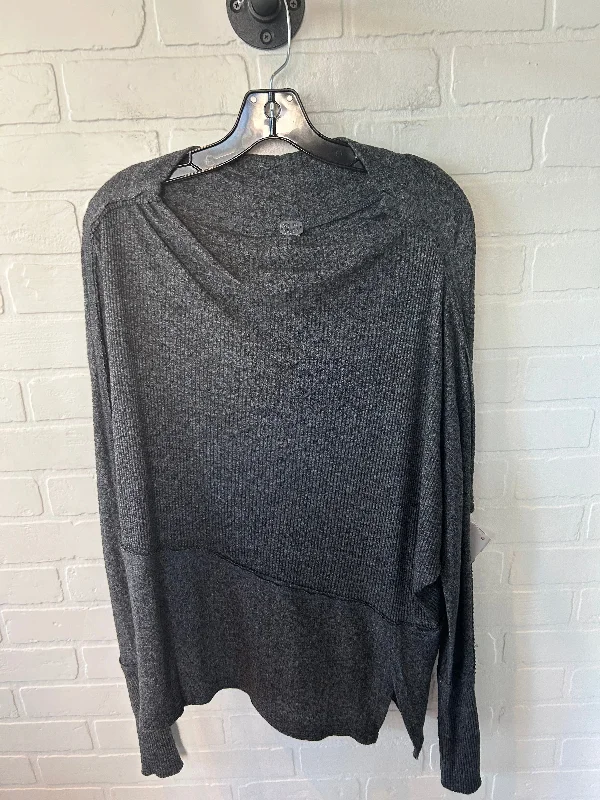 Women's Blouse with V-Shaped CollarTop Long Sleeve By We The Free In Grey, Size: Xs